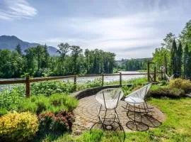 Riverfront Paradise w/ Hot Tub--Little River House