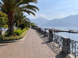 Lake Como View Ulivo 18, place to stay in Acquaseria