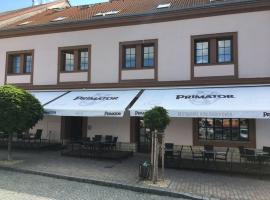 Hotel Královský Dvůr, hotel v destinaci Hořice