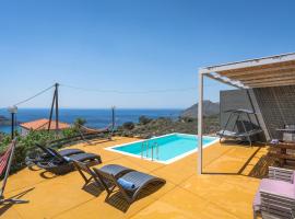 New Modern Villa Mirthios Panorama with Private Swimming Pool and BBQ!, hotel a Plakias