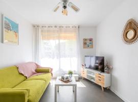 Studio Vasco / confortable / lumineux / parking priv&eacute;