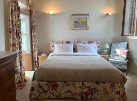 Casa di Carolina Italian Holiday Home, hotel i Pacentro