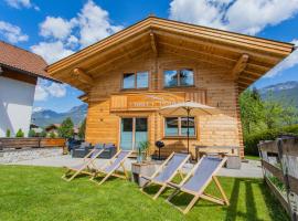 Chalet Huber by Alpenidyll Apartments, hotel in Aich