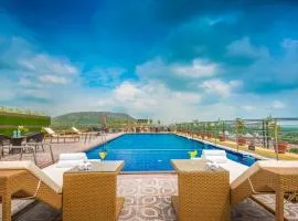 Golden Tulip Jaipur Kukas