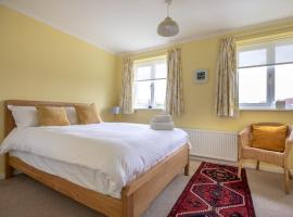 Pass the Keys Cheerful and modern one bedroom home with parking, hotel económico em Shrewsbury