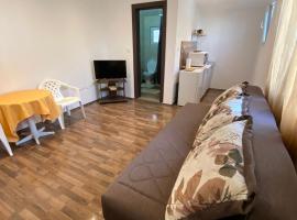 Apartmani LALA 2 Canj, hotel in Čanj