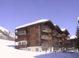 Cute attic apartment in the heart of the mountains