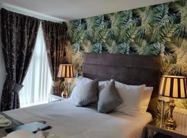 Number 43: Derry Londonderry şehrinde bir otel