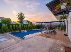 Fethiyede Denize Yakın Süper Lüks Villa