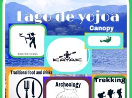 Hostel Del Lago Yojoa Backpackers, vandrarhem i Agua Azul