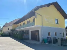 Pension Kinzl mit E-Ladestation
