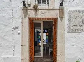 Hôtel Bou Fares、シディ・ブ・サイドのビーチ周辺のバケーションレンタル