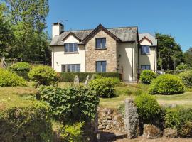 Yelfords Cottage, hotel a Gidleigh