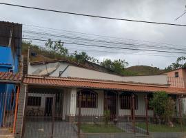 Casa dos Martins - Próximo ao Autódromo Potenza e Cachoeira Arco Iris, hotel barato en Lima Duarte