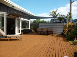 Tymeout - Athenree Accommodation, cottage in Waihi Beach