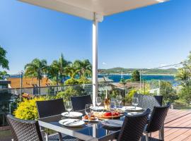 Blue Waters Pet Friendly and Water Views, hotel in Salamander Bay