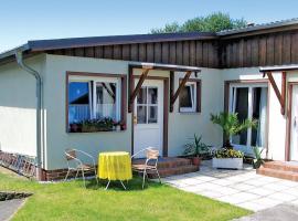 Stunning Apartment In Karlshagen, Hotel in Ostseebad Karlshagen