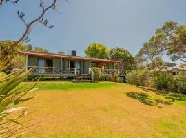 Norma's Place - Simpsons Beach Bach