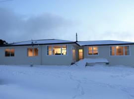 The Nash - National Park Holiday Home, cottage in National Park