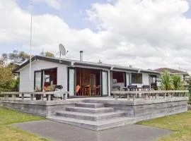 Pretty in Pauanui - Pauanui Holiday Home