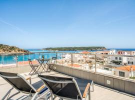 Apartamento en Es Grau con vistas, hotel u gradu Maon