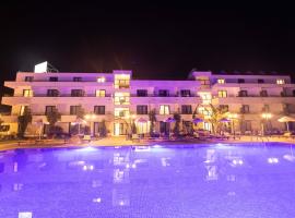 Palmonte Suites Hotel, отель в Кирении