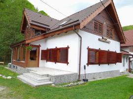 Guest House Cheia Transilvaniei, hotel a Moieciu de Jos