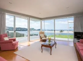 Roberts Retreat - Mangawhai Holiday Home