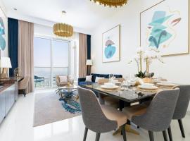 Ultimate Stay Avani next to Palm Jumeirah, hotel with pools in Dubai