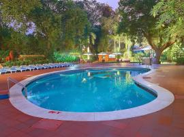 Hotel Clarks Shiraz, hotel poblíž Agra Airport - AGR, Agra