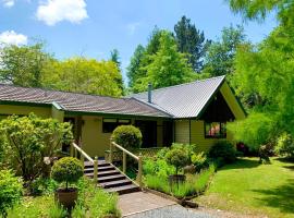 River Road Spa Lodge - Broadlands Forest, hotel in Taupo