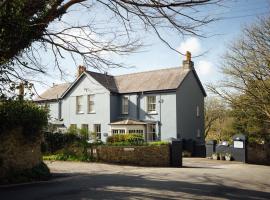 Castlemead Country House By The Sea, hotel in Manorbier