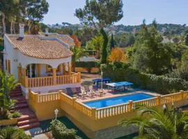 Villa Rosa Blanca by Villa Plus