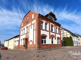Triskele Haus - Ökologisches Seminar- und Gästehaus in Strelitz, hotel i Neustrelitz