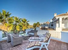Stunning 2 Bedroom 2 Bathroom Town House - CE7LT