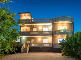 Majestic Villa