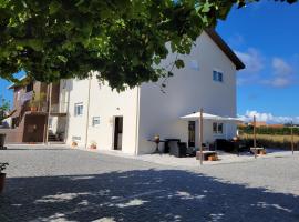 Guest House MJ, Bed & Breakfast in Póvoa de Varzim