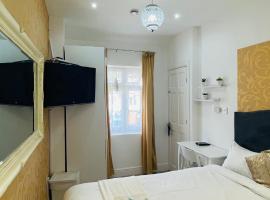 Mayday House, homestay in London