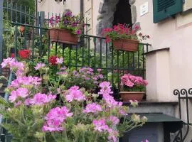 La Casa Dell'Arco