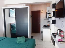 X-Press Bedroom Riverview Cikarang, serviced apartment in Jarakasta