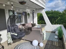 Bergen Apartment with Fjord View, atostogų būstas mieste Isdalsstø