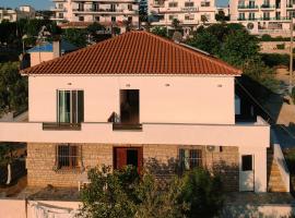 Guesthouse Dollomaja Ksamil, hotell i Ksamil