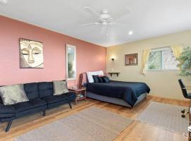 The Sanctuary, vacation rental in Captain Cook