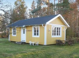 Amazing Home In Silverdalen With 2 Bedrooms, cottage in Silverdalen