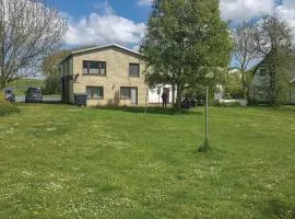 Awesome Apartment In Hedwigenkoog With Kitchen