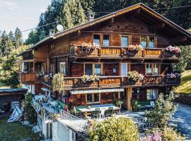 Schoenes Ferienhaus Zillertal, hotel in Hart im Zillertal