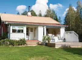 Cozy Home In Östra Ämtevik With Sauna