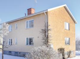 Gorgeous Apartment In Sdra Vi With Kitchen, loma-asunto kohteessa Södra Vi