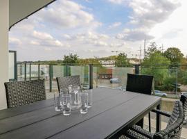 Beautiful Apartment In Lbeck Travemnde With Sauna, luxe hotel in Travemünde