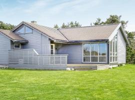 5 Bedroom Lovely Home In Kleppe, holiday rental in Orre